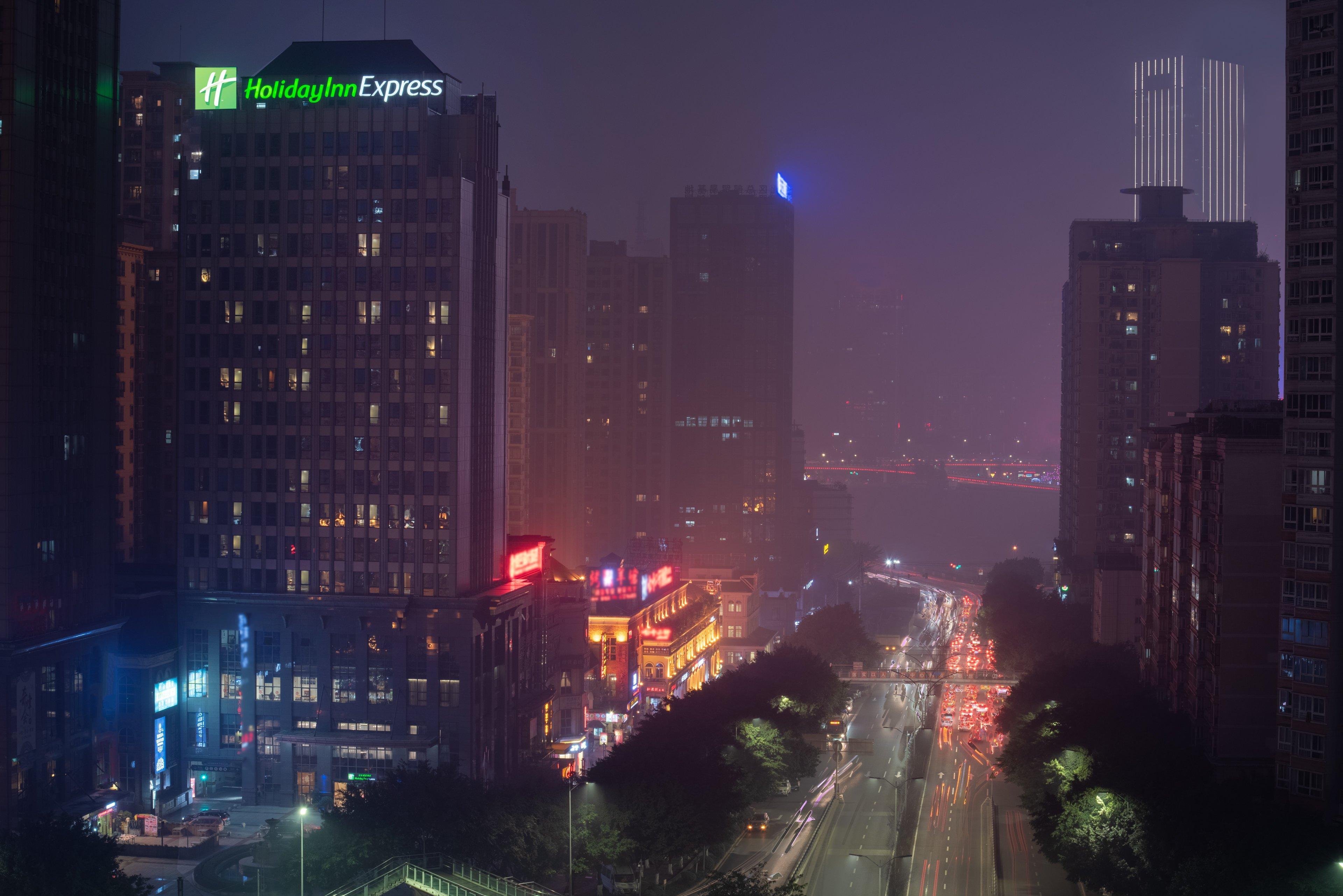 Holiday Inn Express Chongqing Guanyinqiao By Ihg מראה חיצוני תמונה