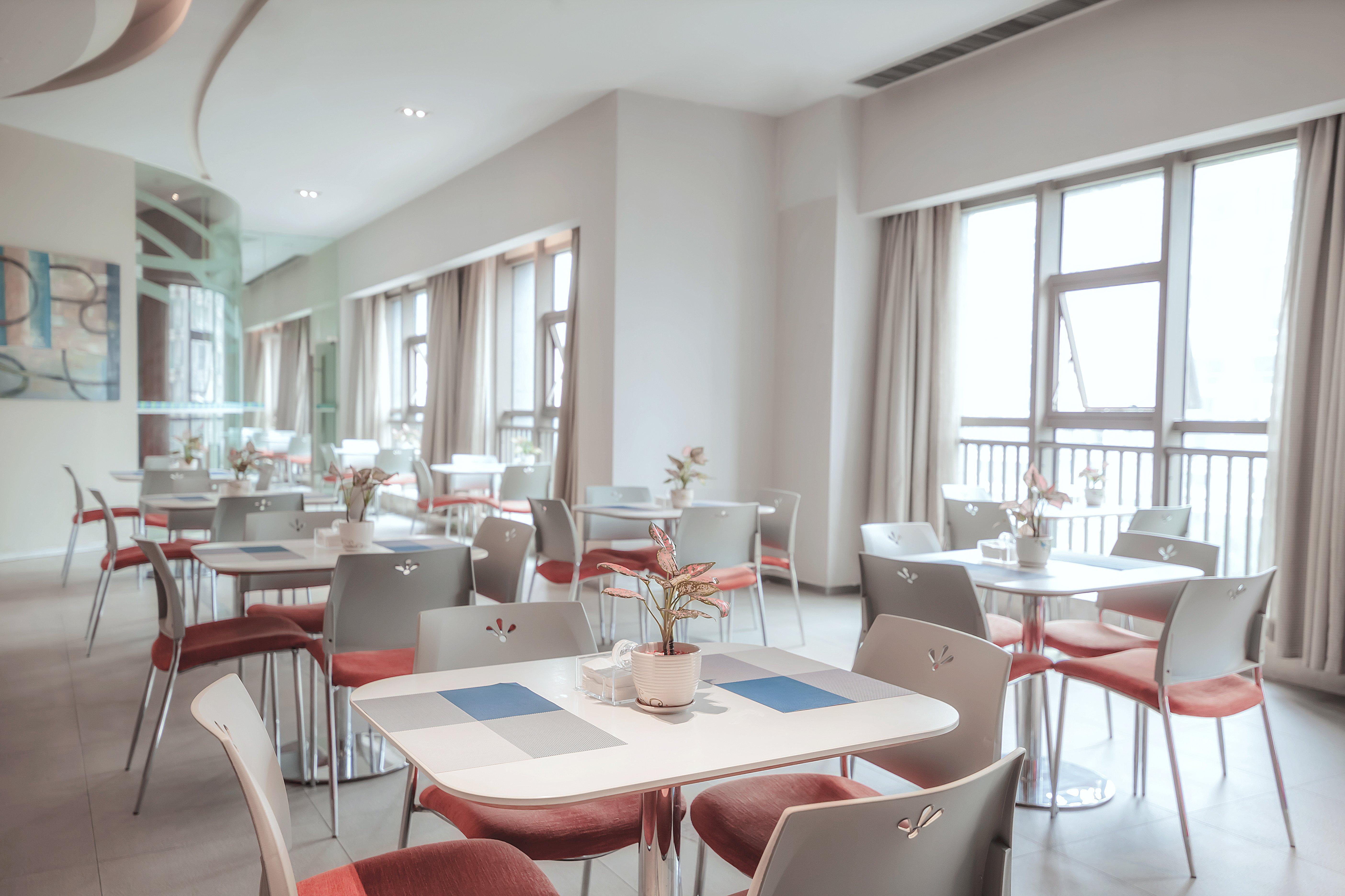 Holiday Inn Express Chongqing Guanyinqiao By Ihg מראה חיצוני תמונה