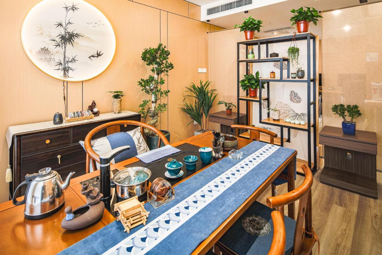 Holiday Inn Express Chongqing Guanyinqiao By Ihg מראה חיצוני תמונה