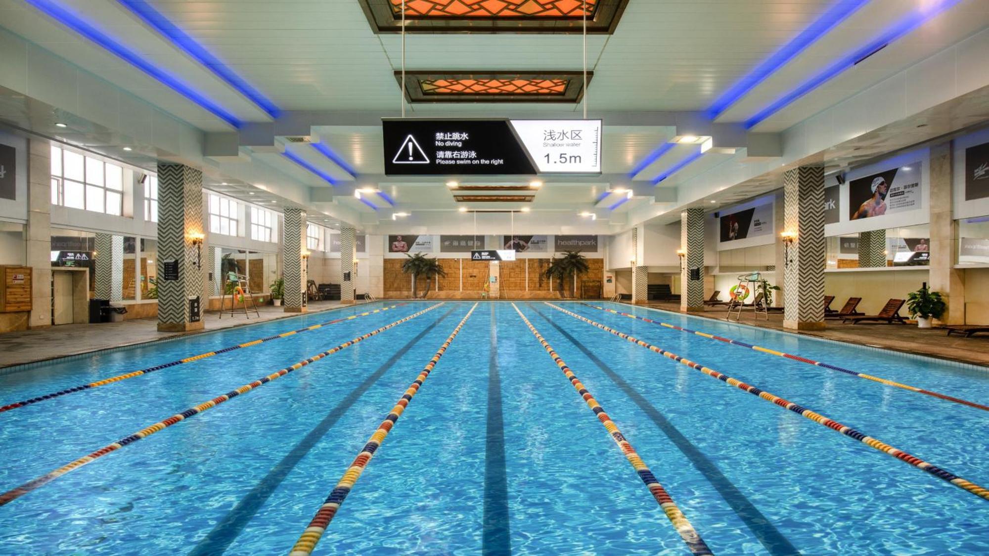 Holiday Inn Express Chongqing Guanyinqiao By Ihg מראה חיצוני תמונה